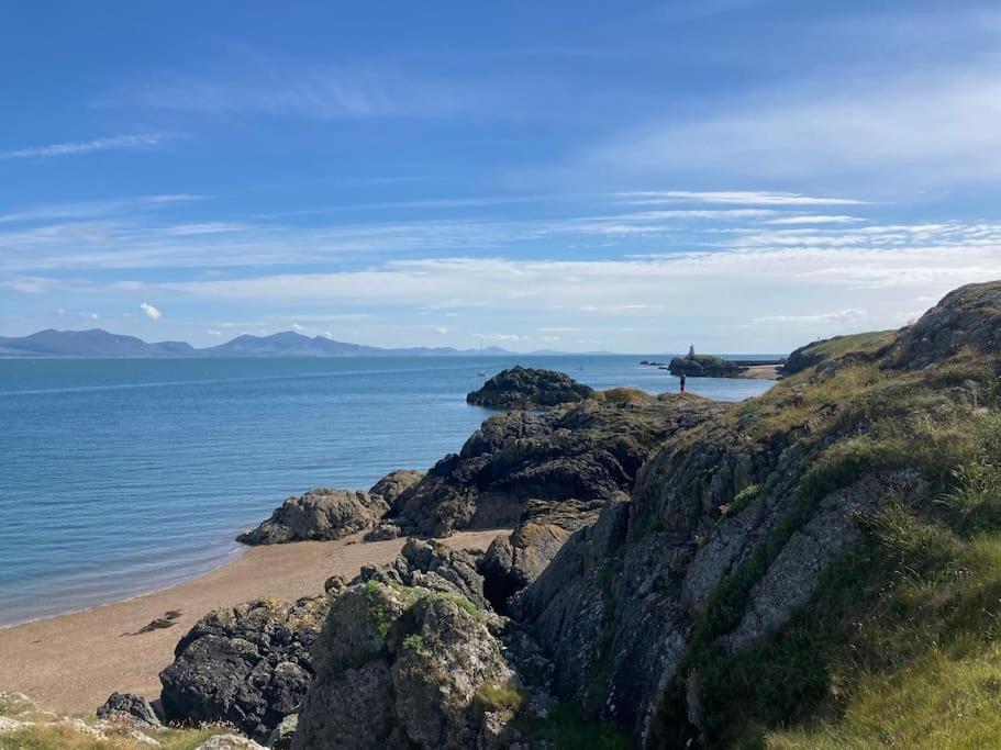 Self-Contained Ensuite Double Or Twin Bedroom In Pentir Bangor  Exteriör bild